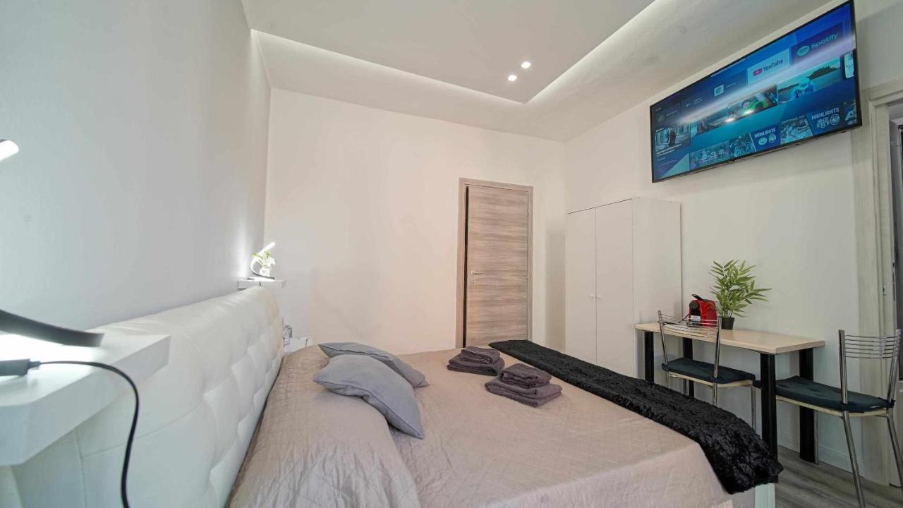 Destiny Home 2 Verona Piazza Isolo Δωμάτιο φωτογραφία
